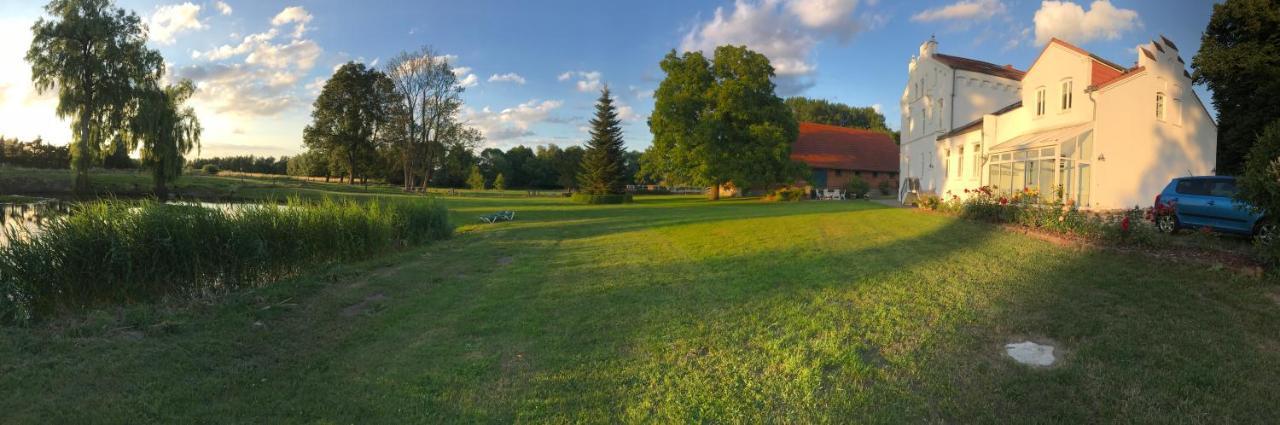 Ferienanlage Gutshaus Gramkow Luaran gambar